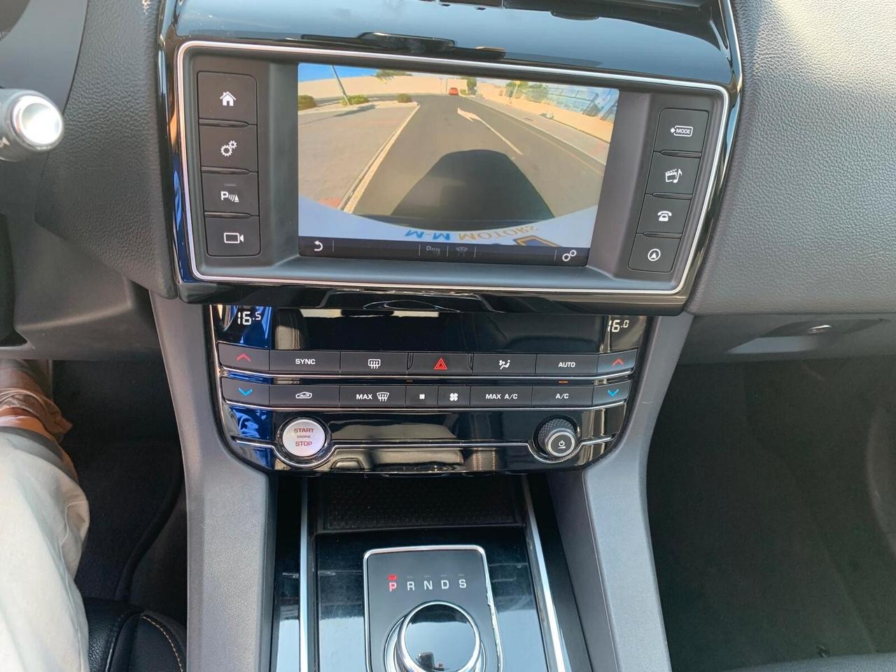 Jaguar F-Pace 2.0 D 180 CV AWD aut. R-Sport