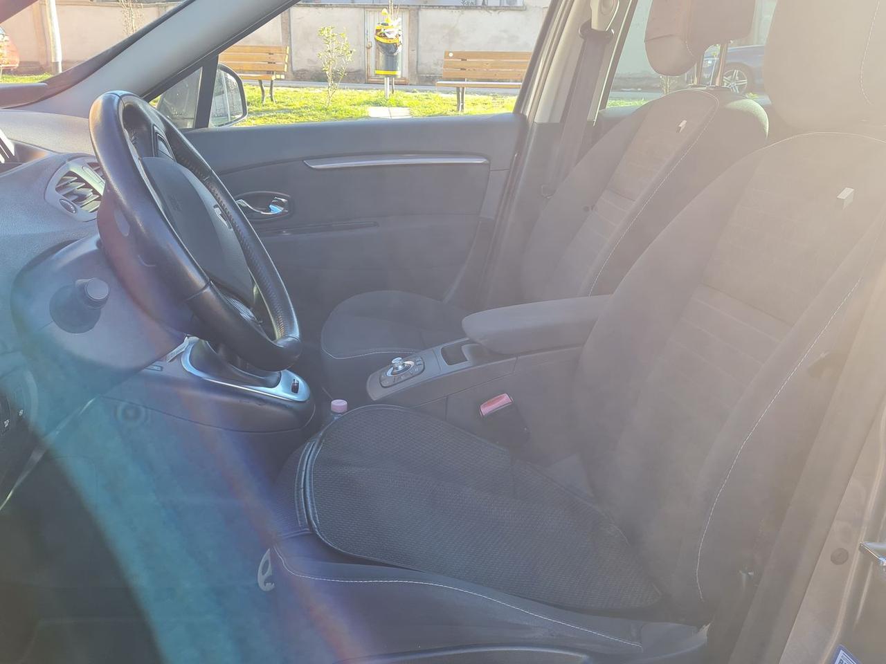 Renault Scenic 1.50 dCi 110 Limited #8130