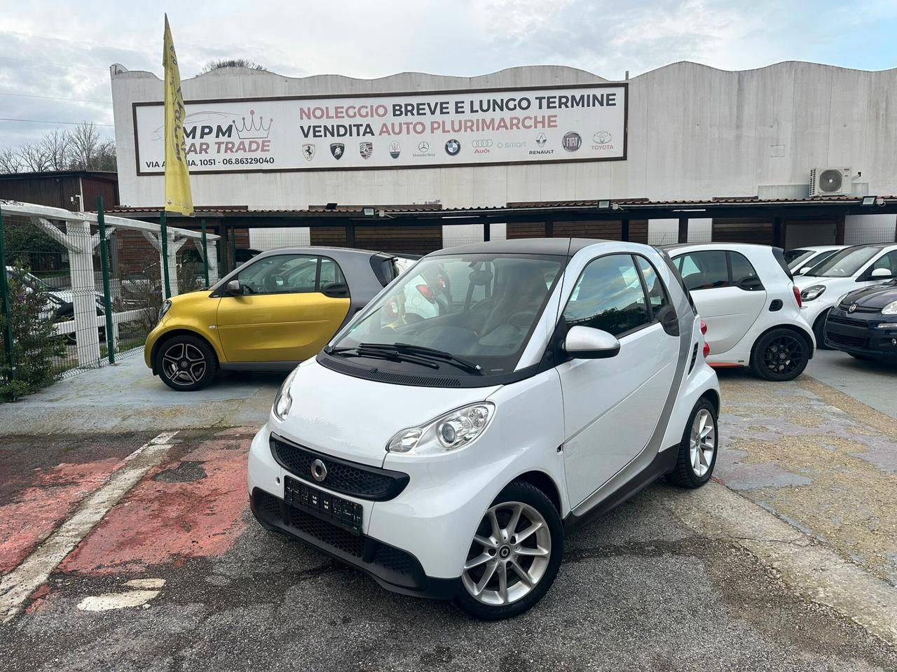 Smart ForTwo 1000 52 kW MHD coupé pure