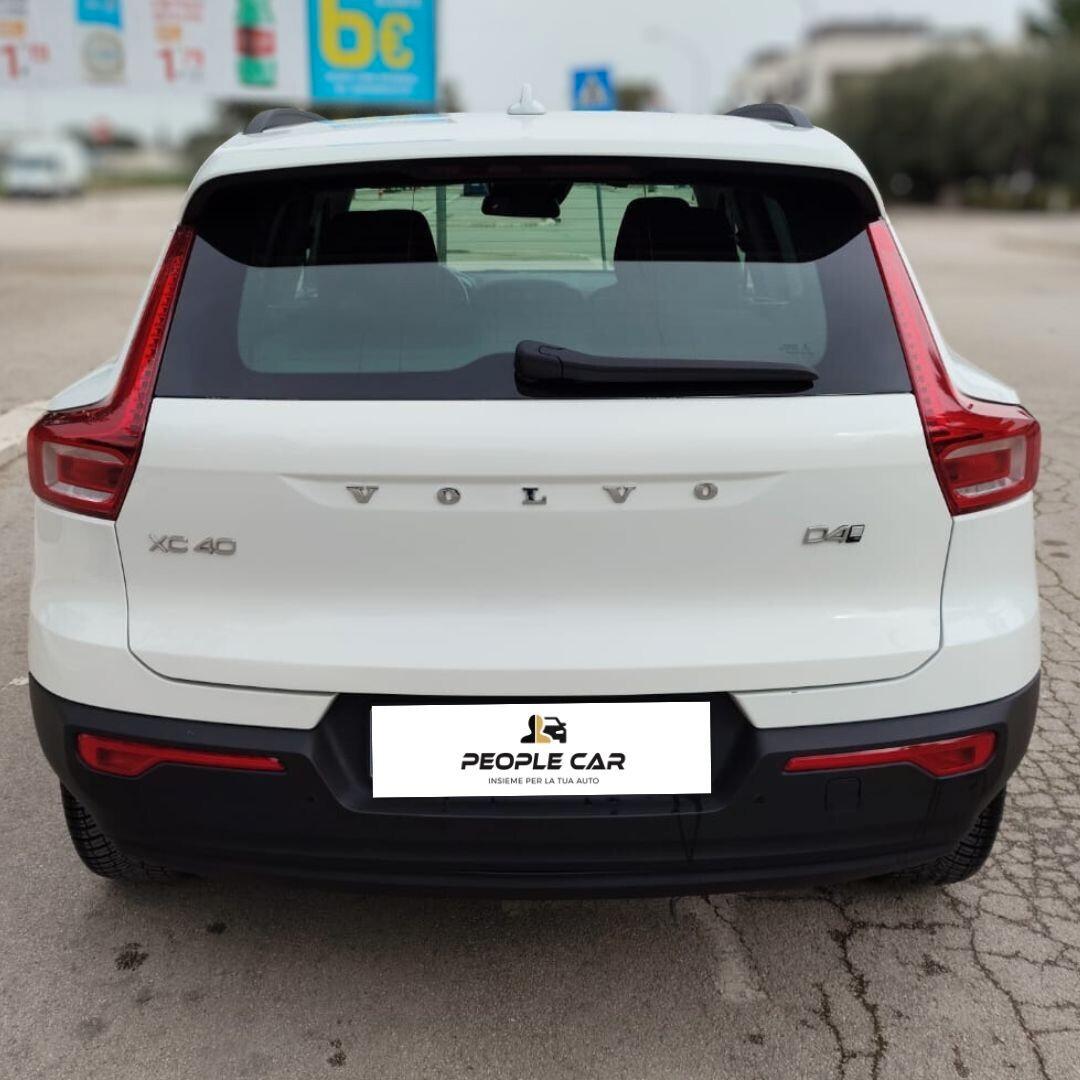 Volvo XC40 D4 AWD Geartronic Momentum