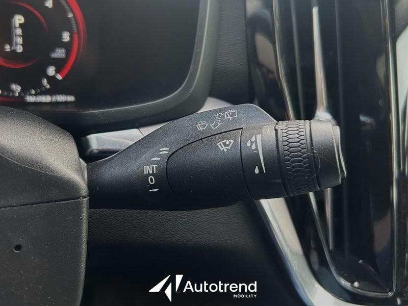 Volvo V60 D3 150 CV Automatica NAVI LED Momentum Business Pro