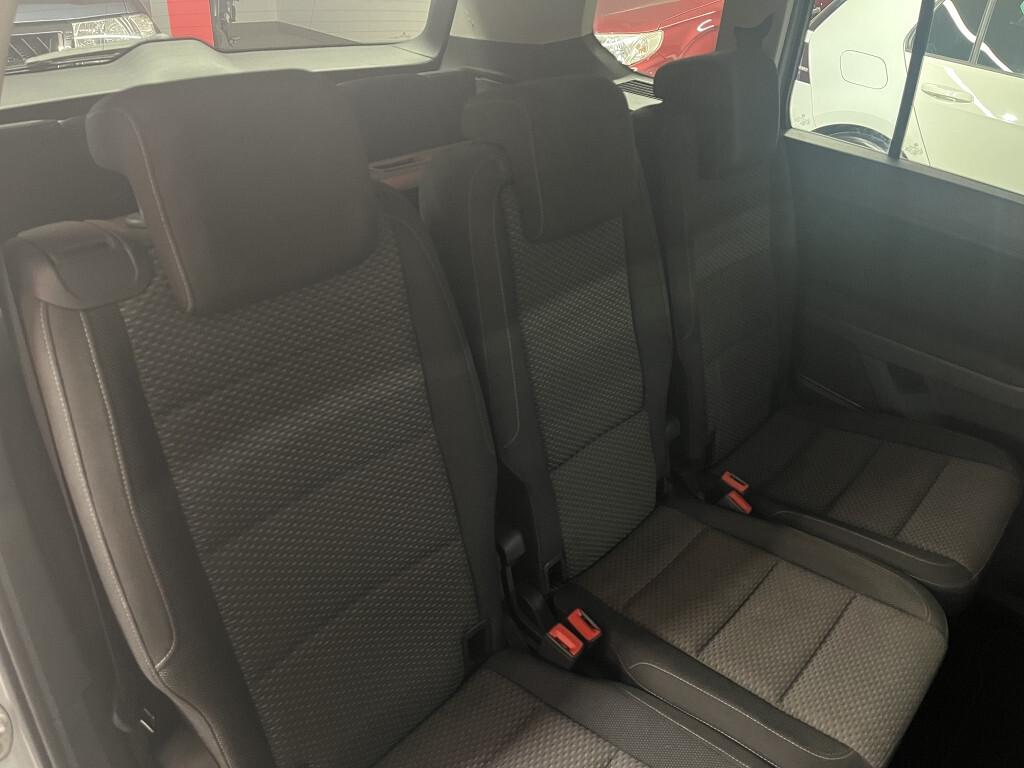 Volkswagen Touran VW TDI DSG 7 posti