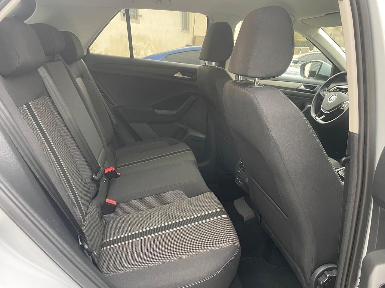Volkswagen T-Roc 1.0 TSI R-Line 110 cv - 2021