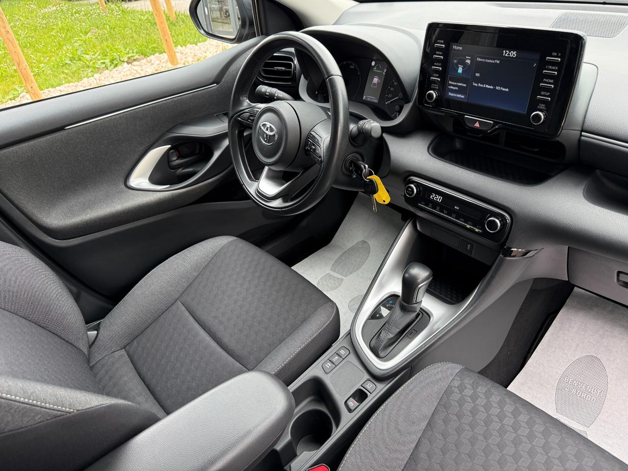 Toyota Yaris 1.5 Hybrid 5 porte Trend