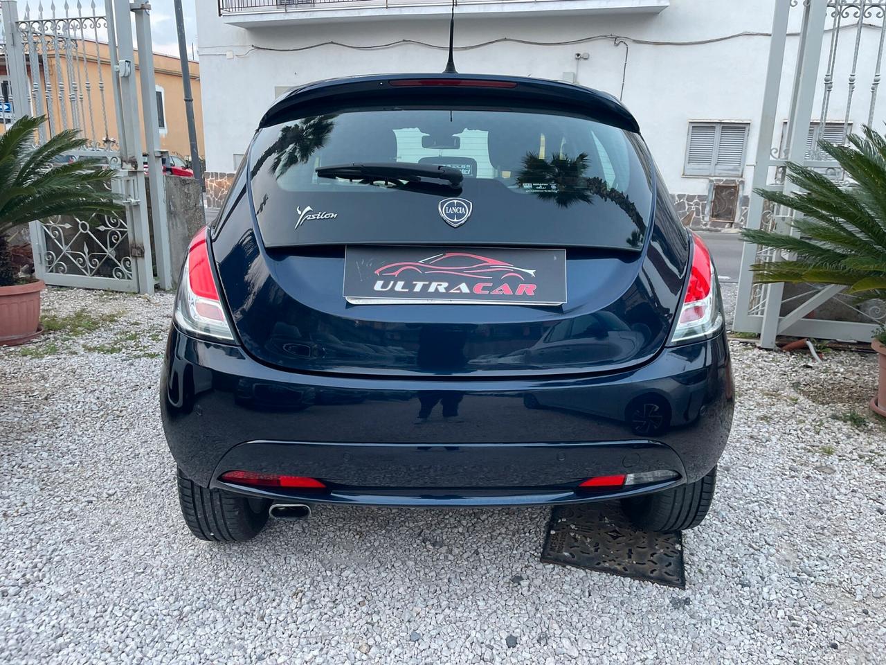 Lancia Ypsilon 1.2 69 CV 5 porte Gold