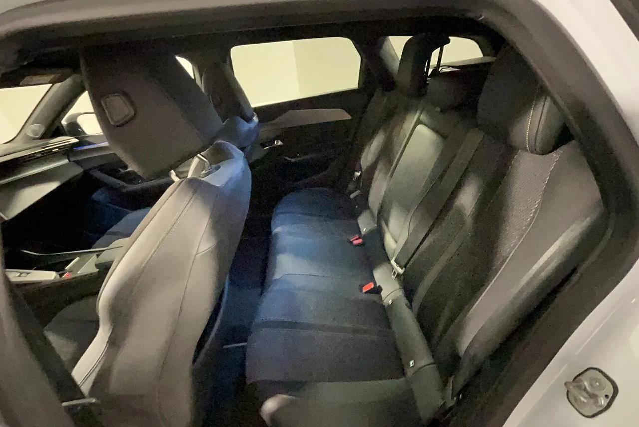 Peugeot 308 Hybrid 136 e-DCS6 SW GT