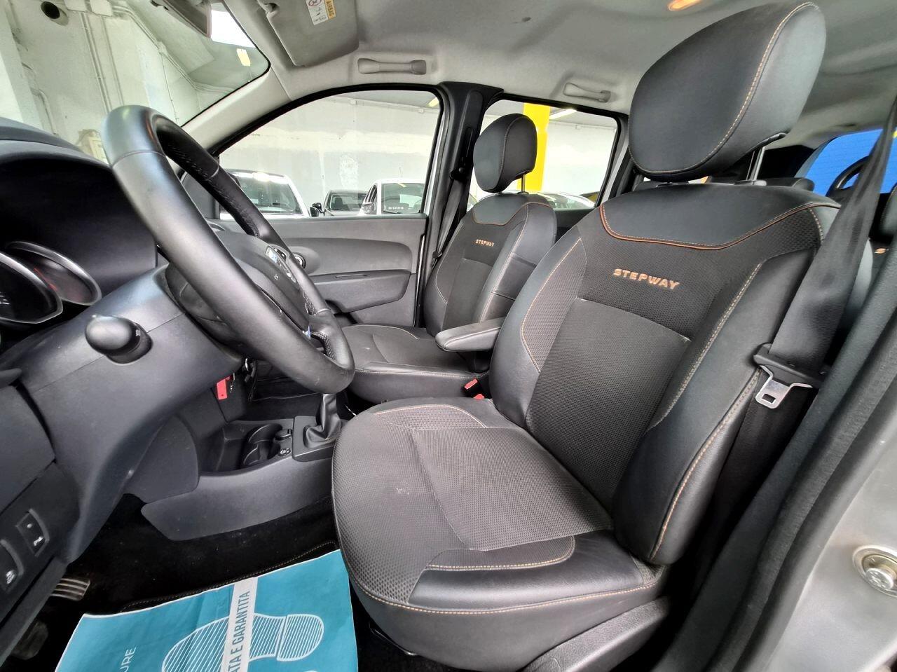 Dacia Lodgy 1.6 GPL Stepway Brave