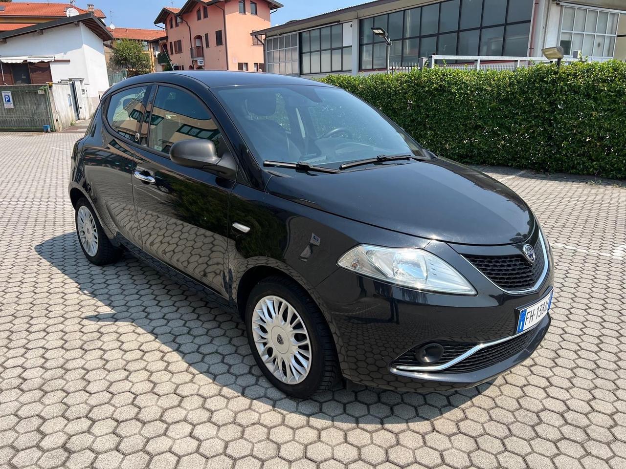 Lancia Ypsilon 1.2 69 CV 5 porte GPL Ecochic Unyca