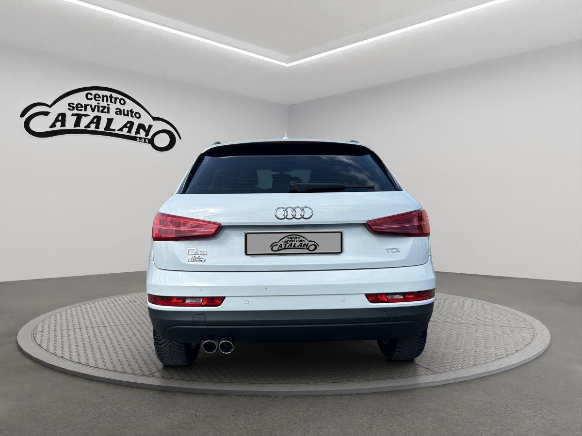AUDI - Q3 - 2.0 TDI 120 CV Sport NAVI