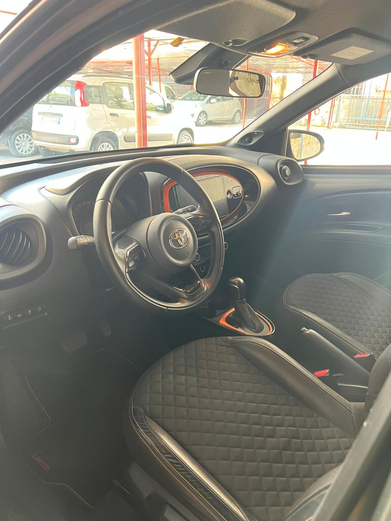 Toyota Aygo X 1.0 72cv AUTOMATICA Limited S-JBL