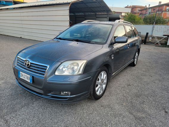 Toyota Avensis 2.2 D-Cat 16V Station Wagon
