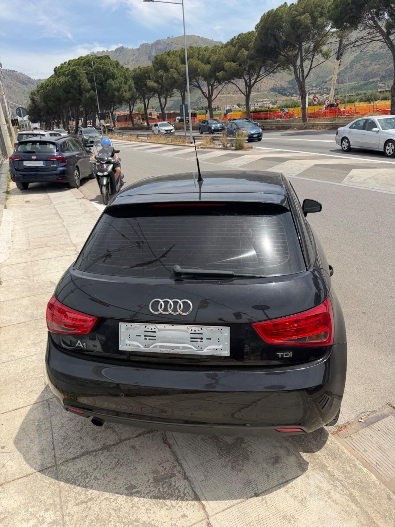 Audi A1 SPB 1.6 TDI Attraction