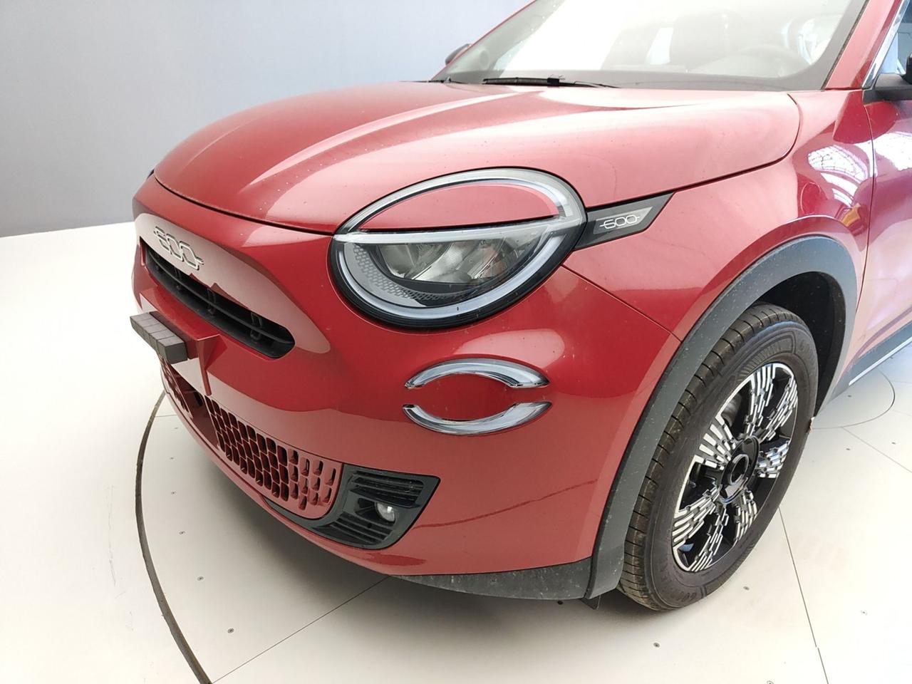 FIAT 600 IV 2023 600E RED 156CV