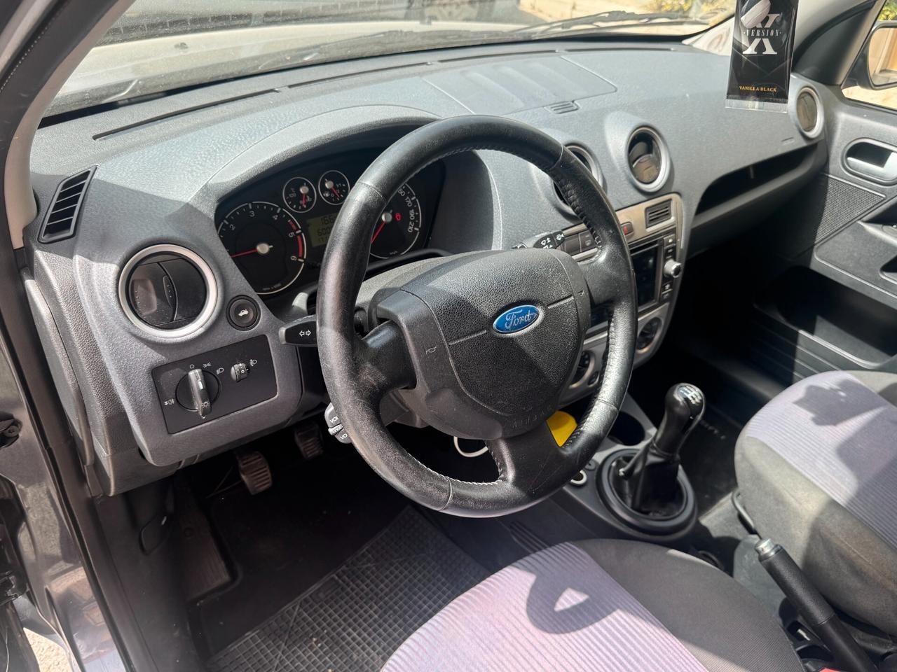 FORD FUSION 1.4 TDCI 70 CV. E5 TITANIUM PERFETTA