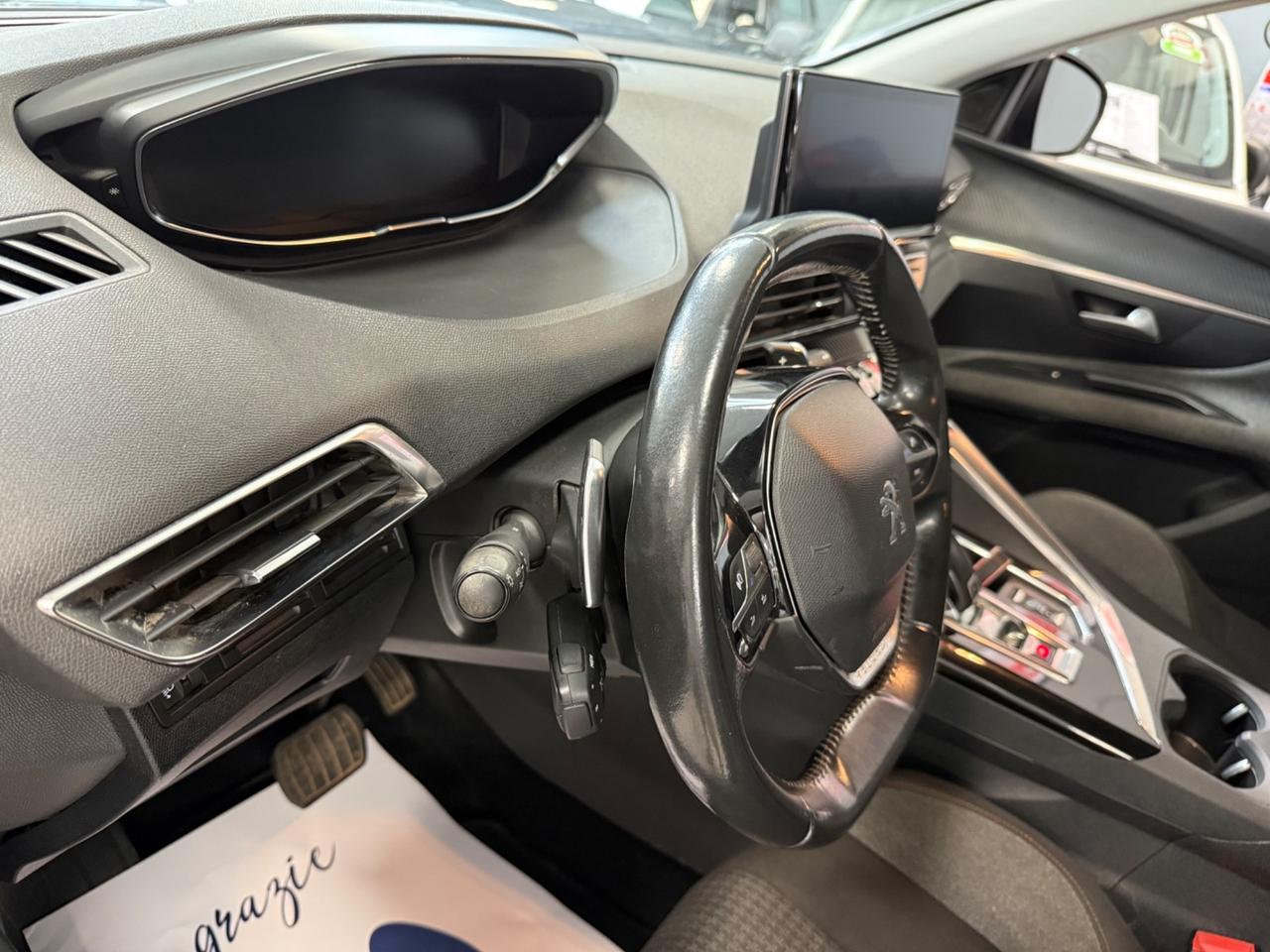 Peugeot 3008 BlueHDi 130 S&S EAT8 Allure (N1)