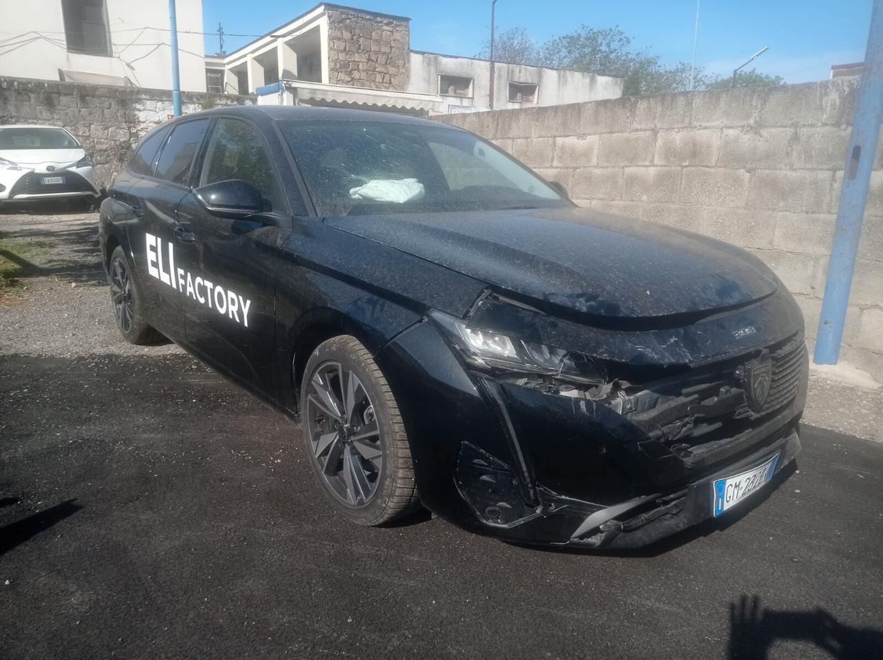Peugeot 308 BlueHDi 130 S&S SW Allure sinistrata