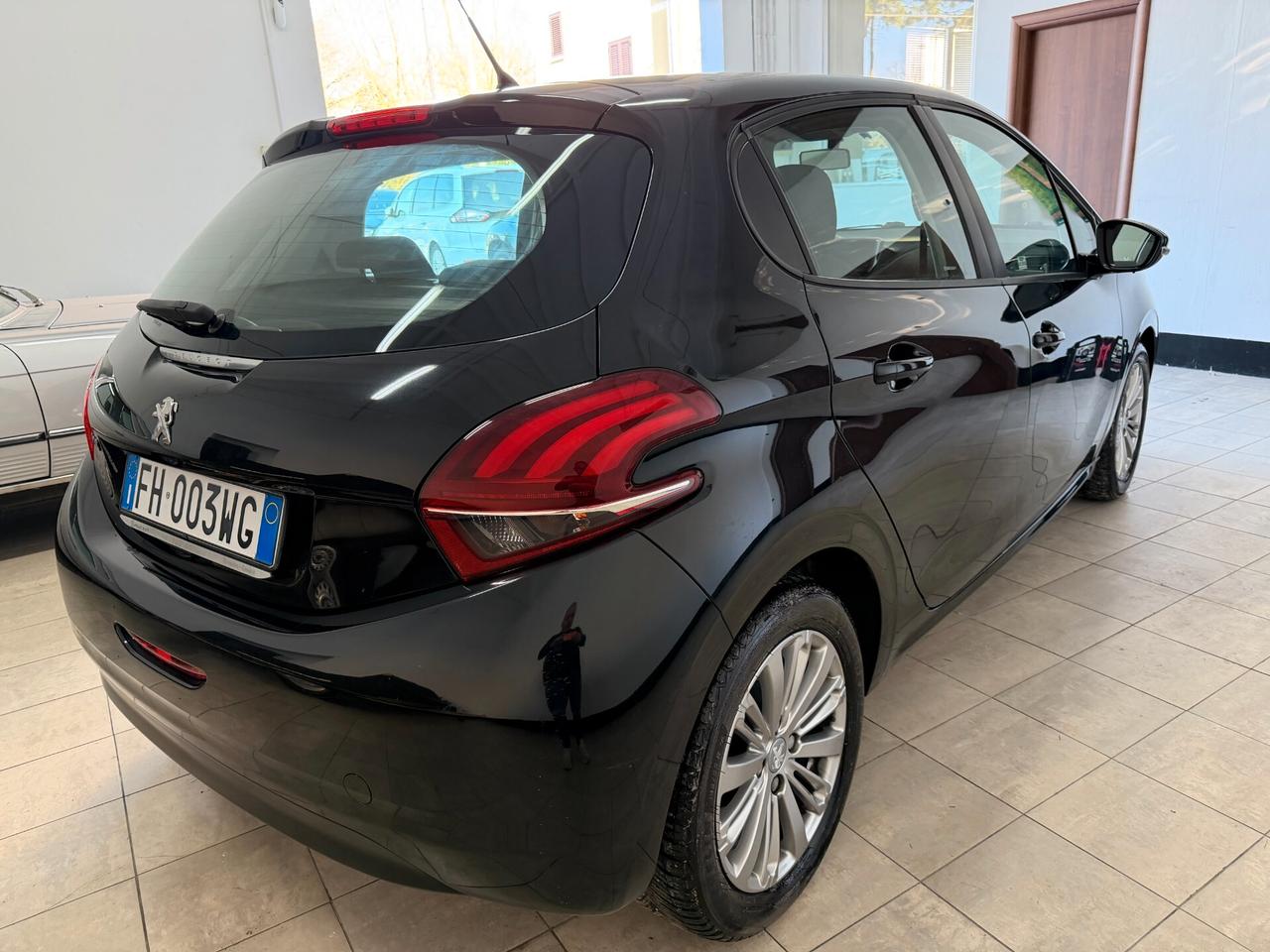 Peugeot 208 BlueHDi 75 5 porte Allure OK NEOPATENTATO