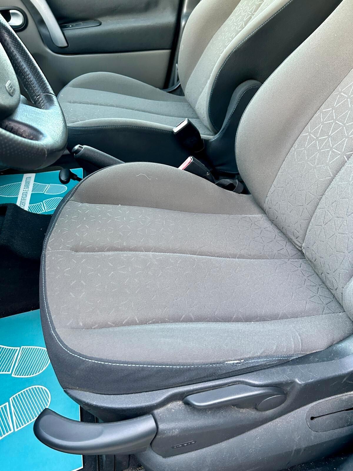 Renault Grand Scénic 1.6 16V Serie Speciale Dynamique