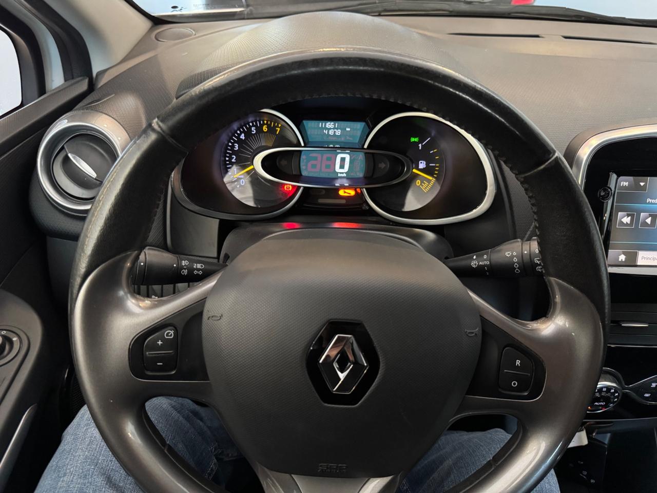 Renault Clio 1.2 75CV 5 porte Costume National