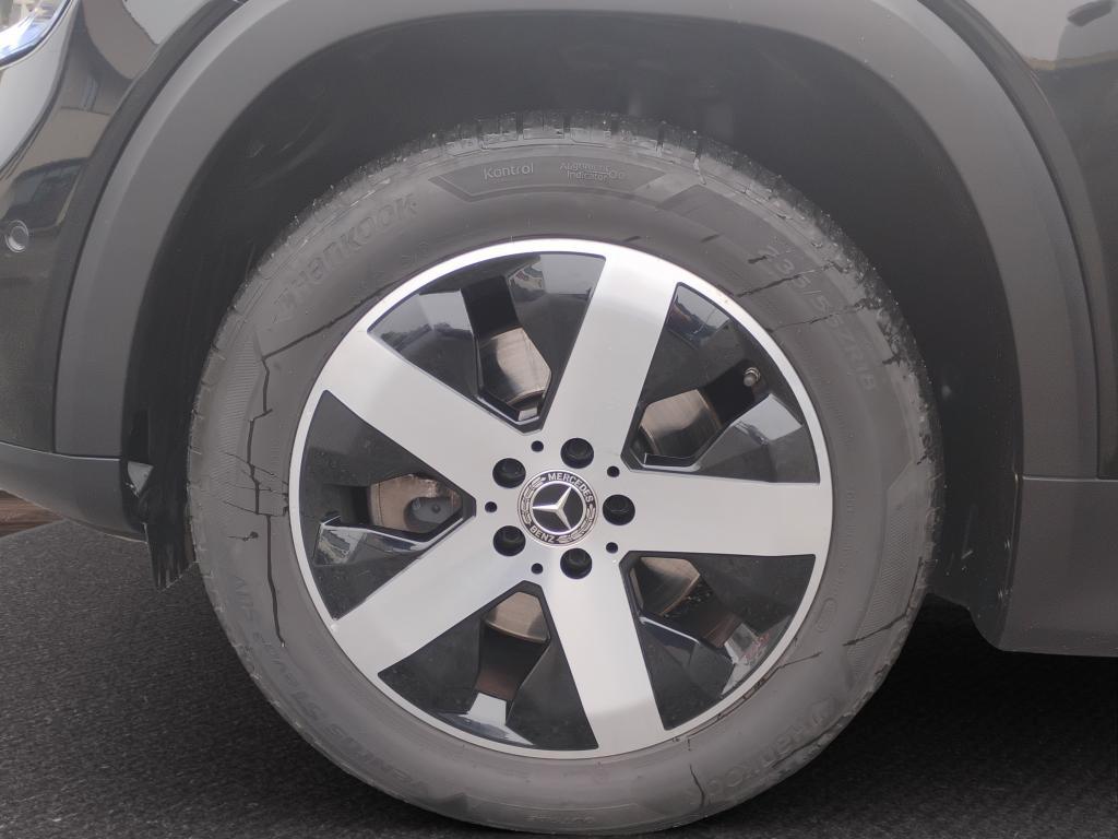 Mercedes GLB 200 d Sport Plus auto.NAVI.TELECAMERA.SEDILI SPORT