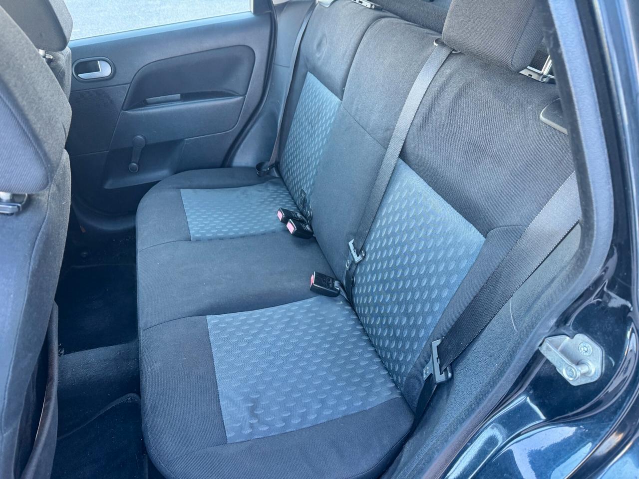 Ford Fiesta 1.4 TDCi 5p. Ambiente Neopatentati
