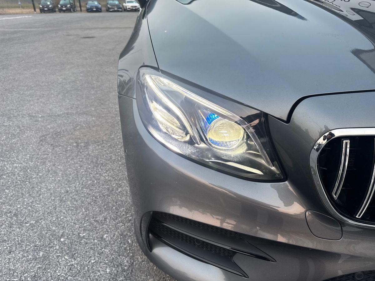 Mercedes-Benz E Cabrio 53 AMG eq-boost 4matic + auto