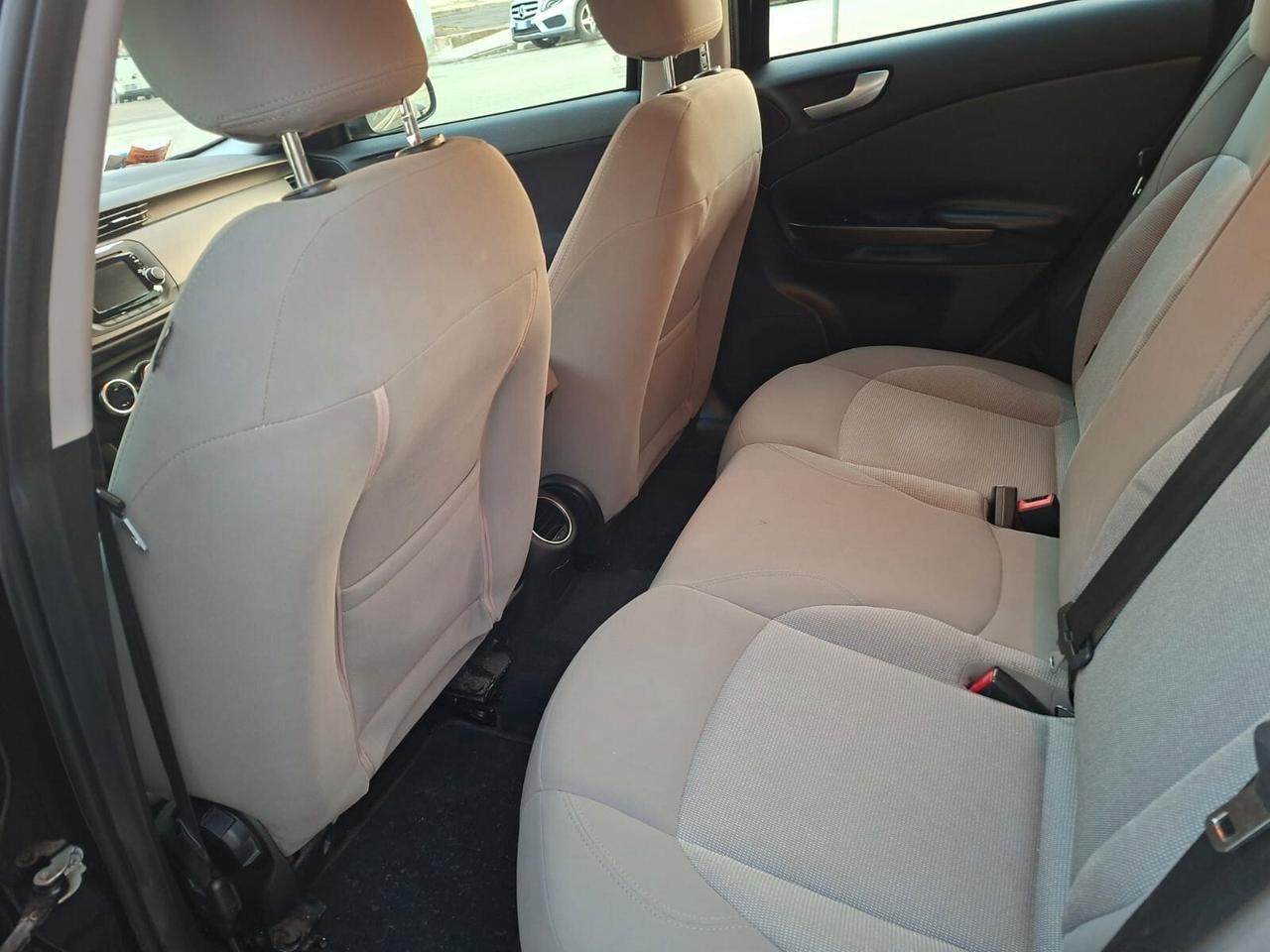 Alfa Romeo Giulietta 1.6 JTD Distinctive * Navi * Full * Garantita 12 Mesi