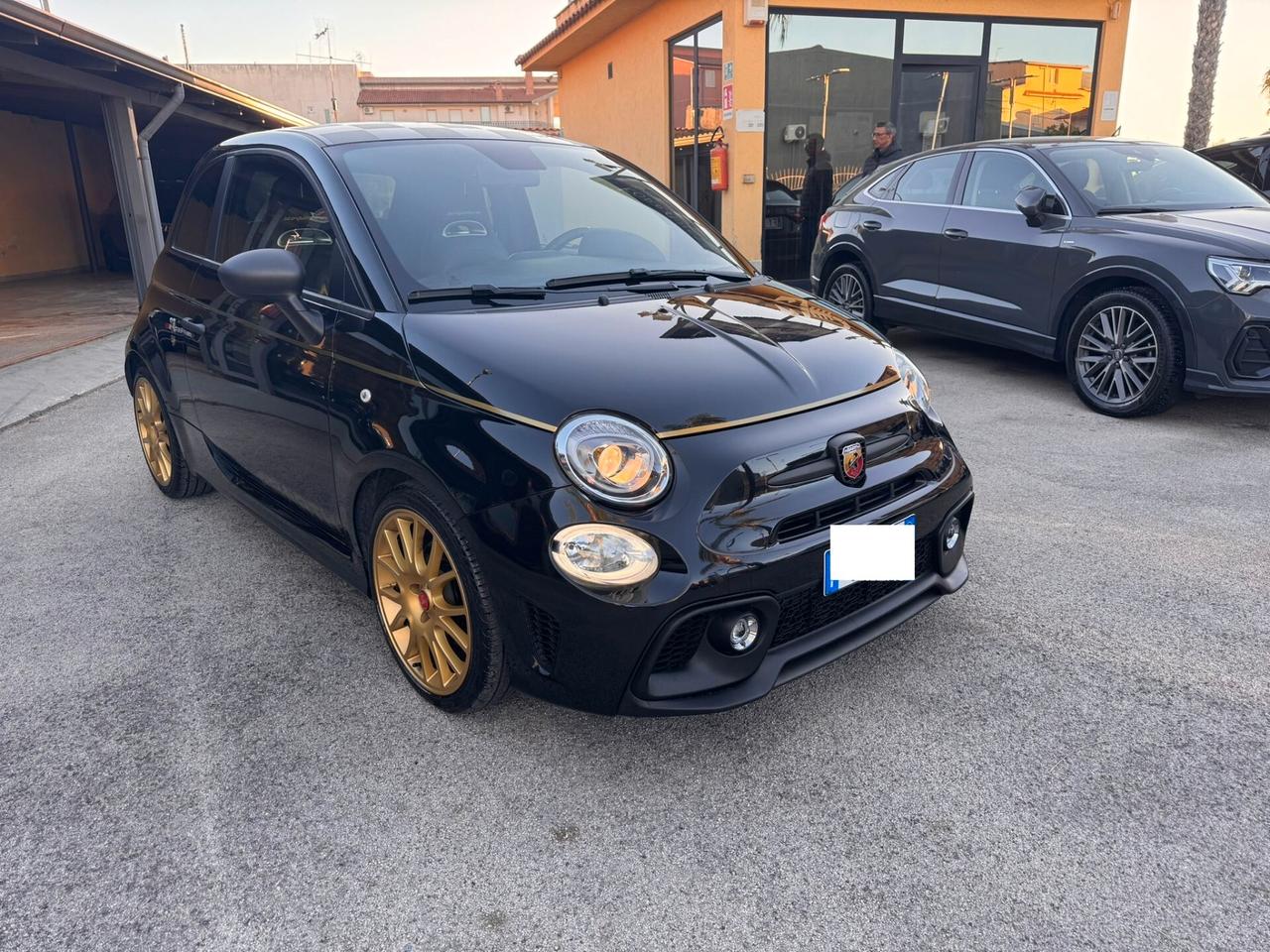 Abarth 595 1.4 Turbo T-Jet 165 CV Scorpioneoro