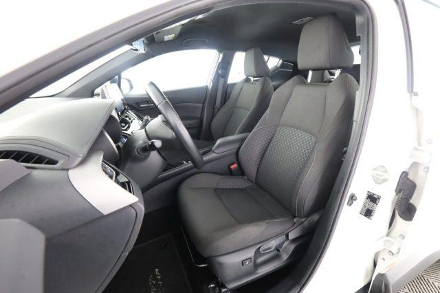 TOYOTA C-HR C-HR 1.8 Hybrid E-CVT Business