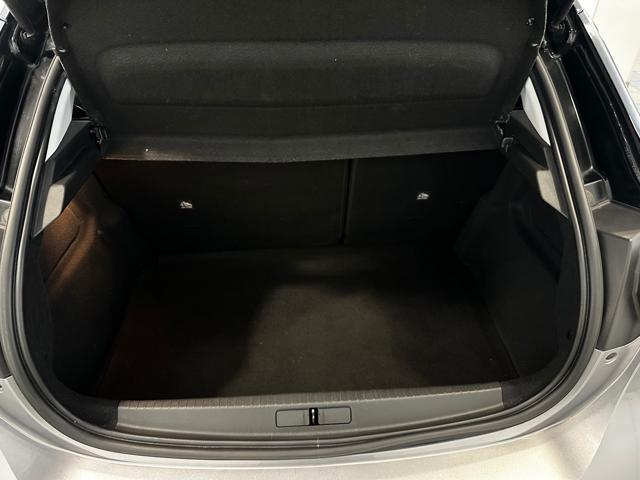 OPEL Corsa 1.2 Design & Tech
