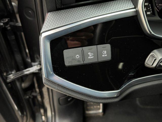 AUDI Q3 35TDI S line interno/esterno Gancio Matrix Unicopr