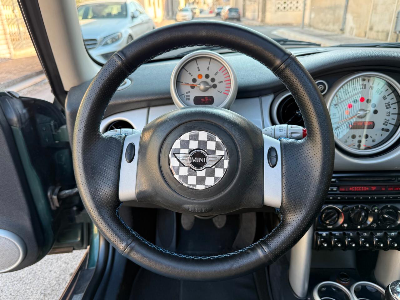Mini 1.4 TDI 75CV One D *TETTO *PELLE - 2004