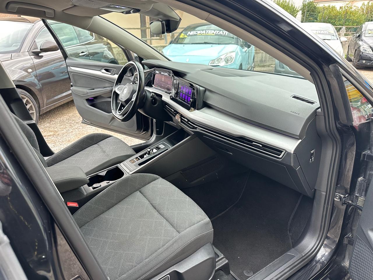 Volkswagen Golf 1.0 eTSI EVO DSG Life