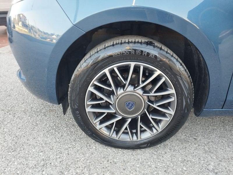 Lancia Ypsilon 1.0 FireFly 5 porte S&S Hybrid Gold Plus