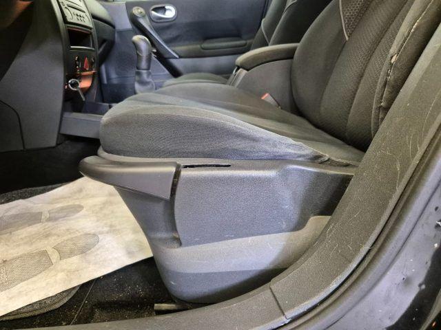 RENAULT Megane Mégane 1.6 16V 5p. - NEOP. - Lim. - Clima