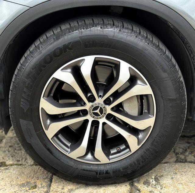 MERCEDES-BENZ GLC 220 d 170cv 4Matic Sport (Tetto/Retro/Navi/Auto)