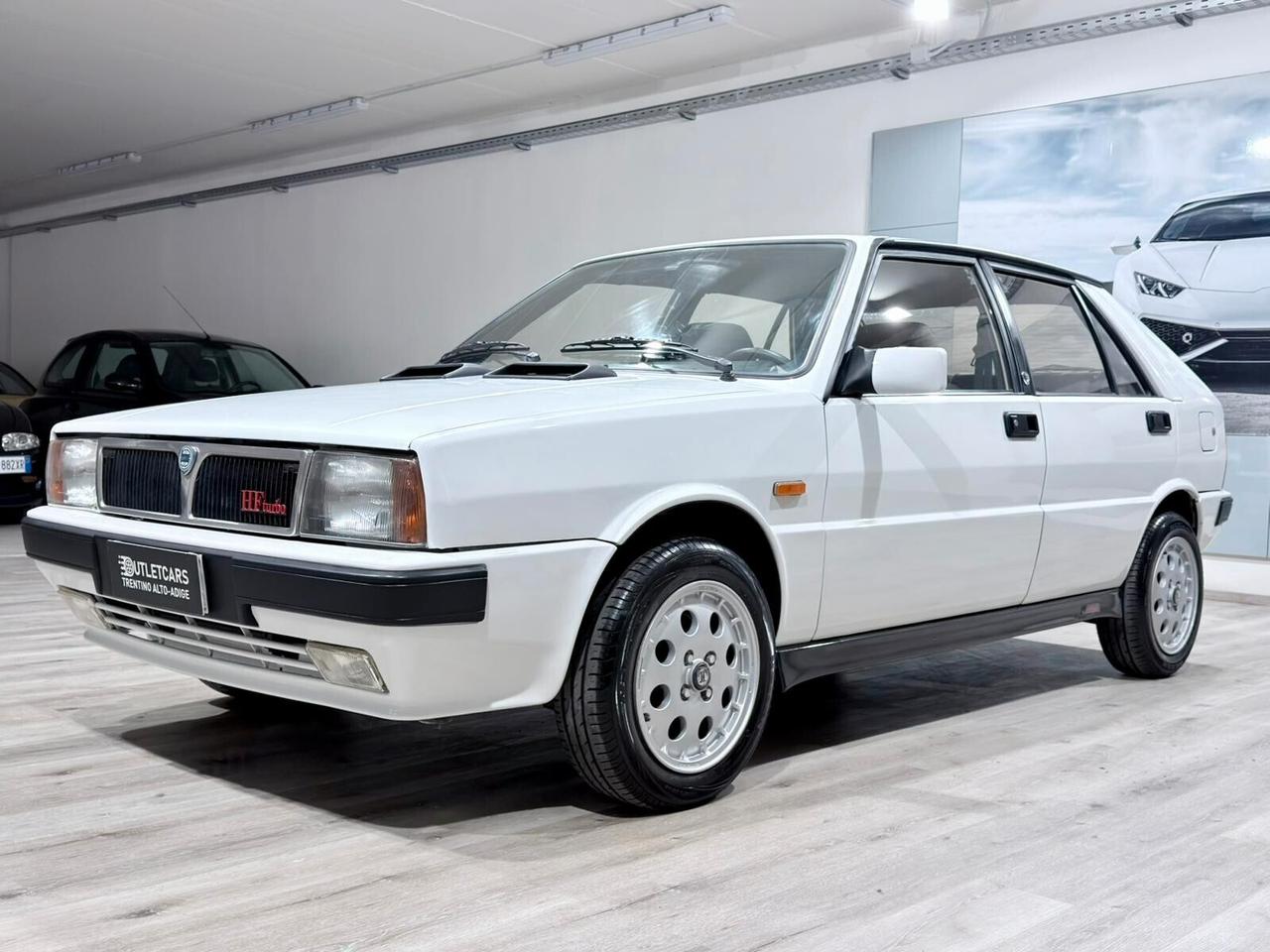 LANCIA DELTA 1.6I.E. TURBO HF 140CV ASI TETTO APRIBILE