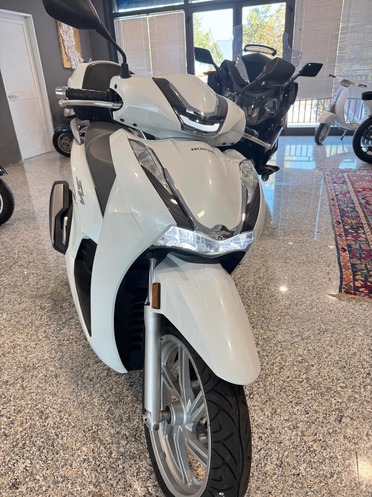 Honda SH 350i ABS