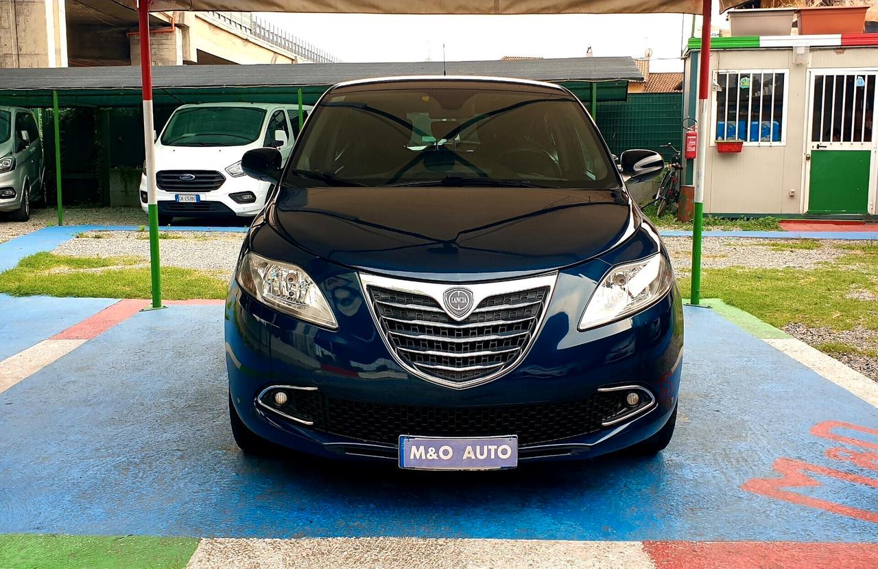 LANCIA YPSILON 1.2 BENZ/G.P.L BOMBOLA. VALIDA 2035