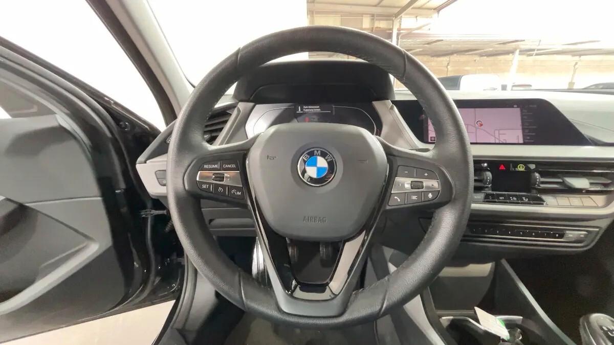 Bmw 116 116d 5p. Advantage