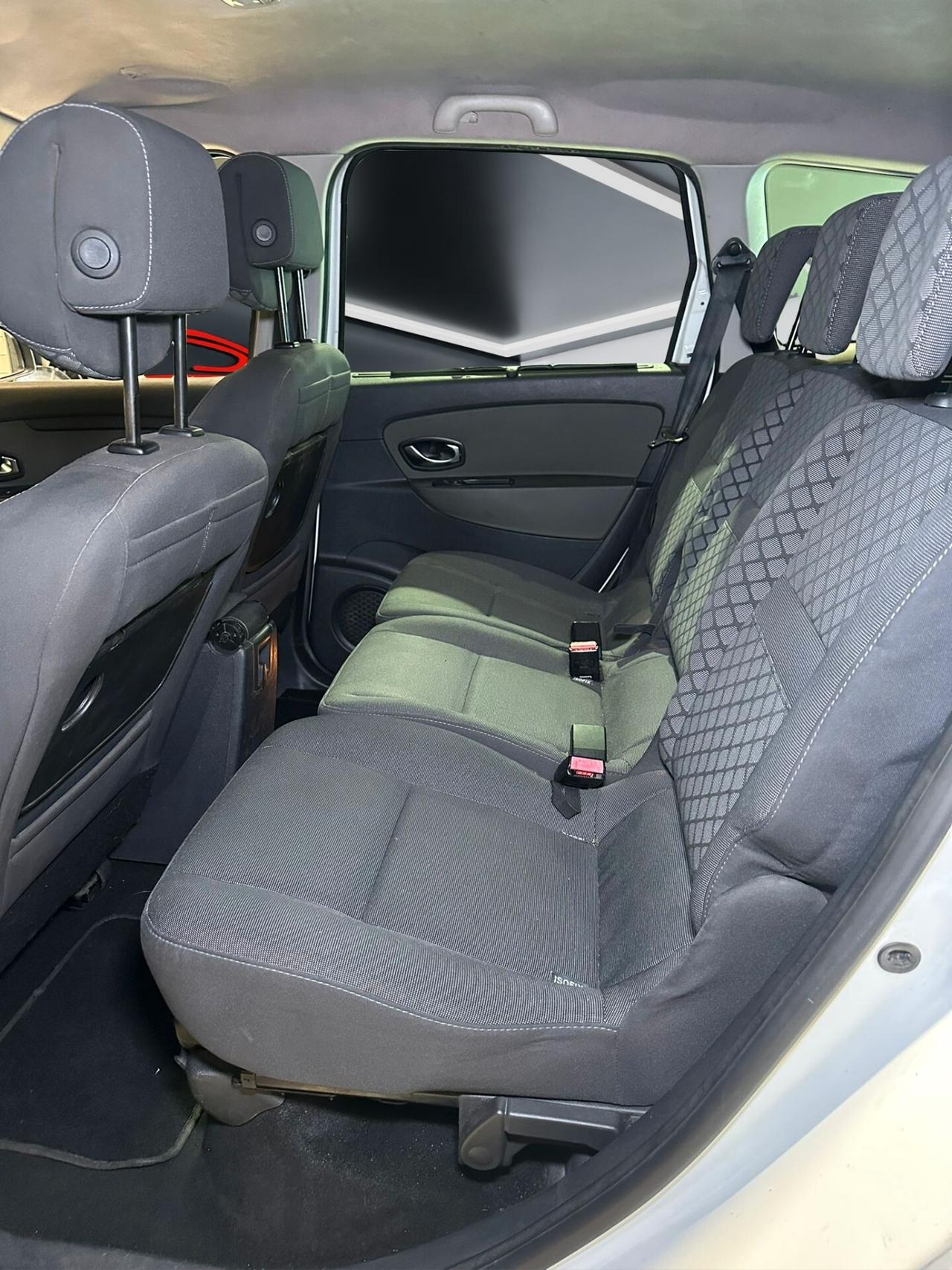 Renault Scenic Scénic 1.5 dCi 110CV Luxe 7POSTI