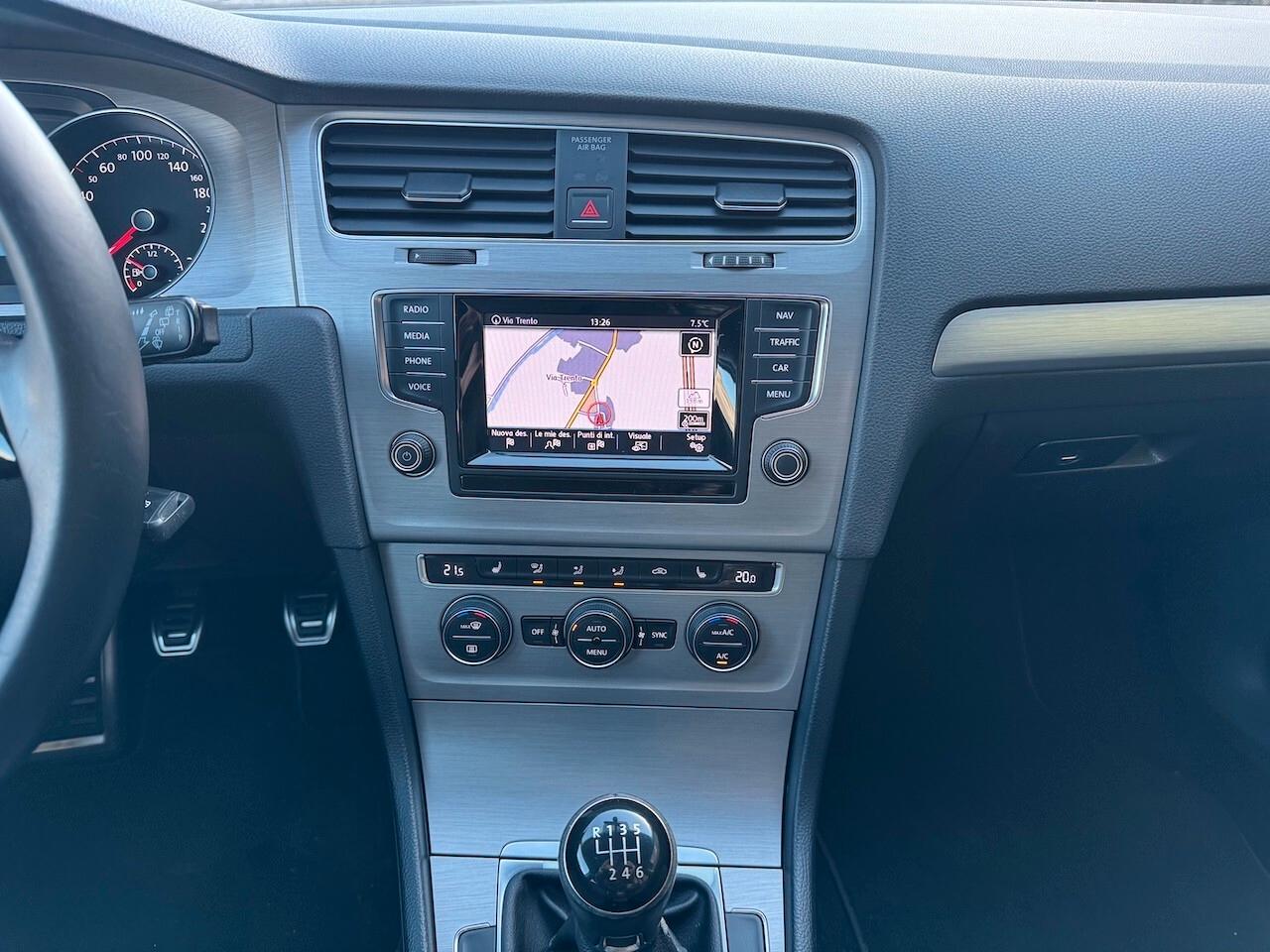 Volkswagen Golf 2.0 TDI 5p. Highline BlueMotion Technology