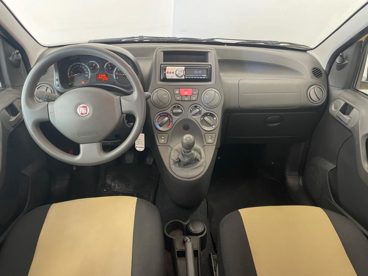 Fiat Panda 1.2 69 cv Dynamic km 57.000 Pari al nuovo