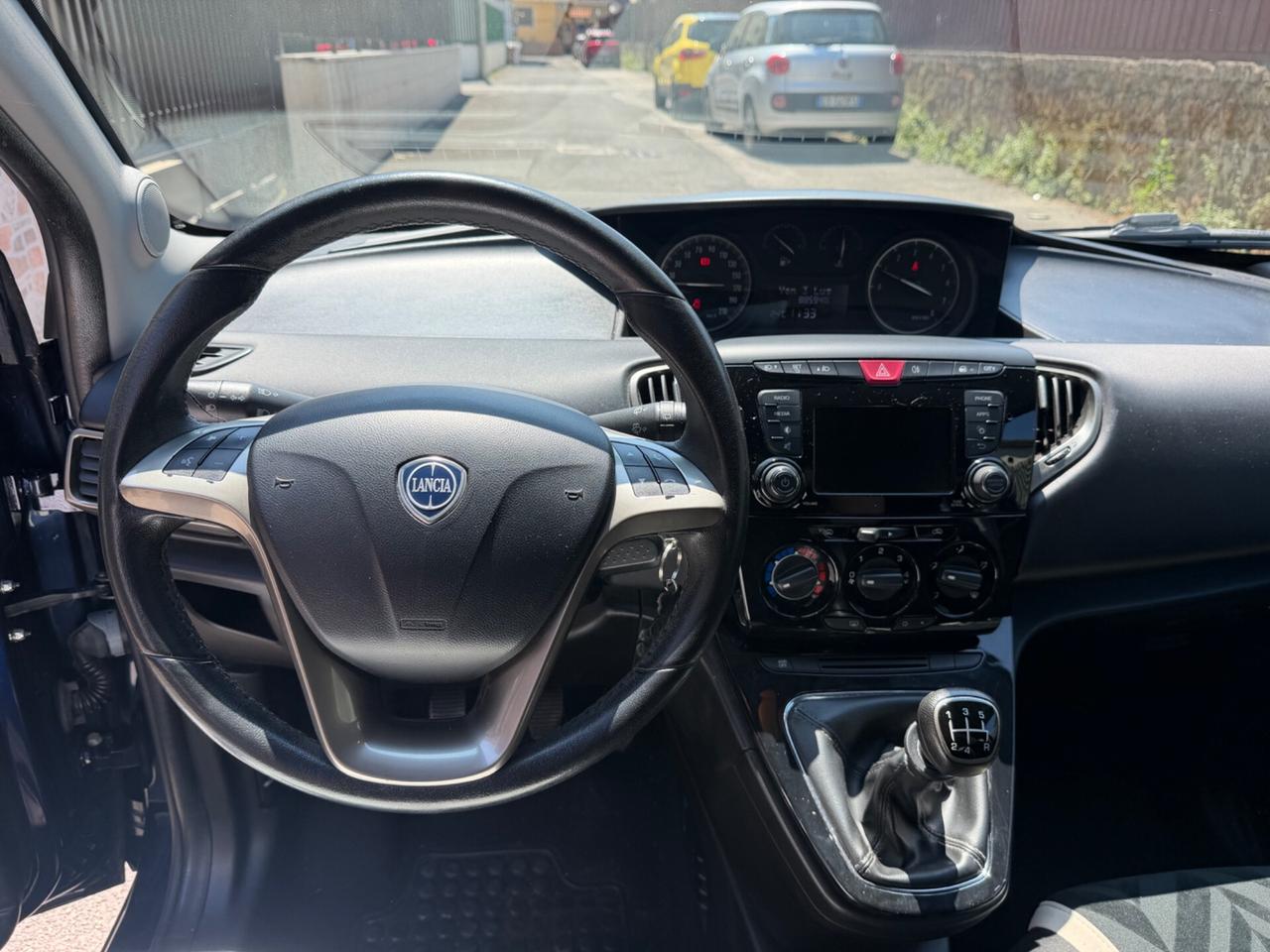 Lancia Ypsilon 1.2 69 CV 5 porte Silver