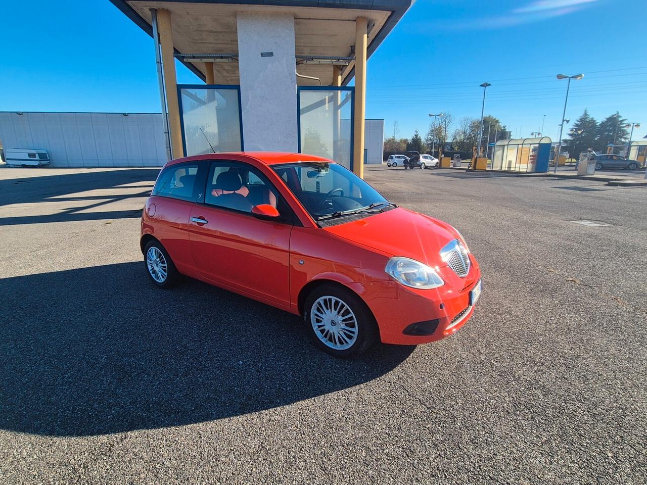 Lancia Ypsilon 1.2 Benzina 72000 km NEOPATENTATO