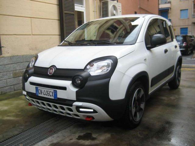 FIAT New Panda CROSS 1.0 FIREFLY S-S HYBRID