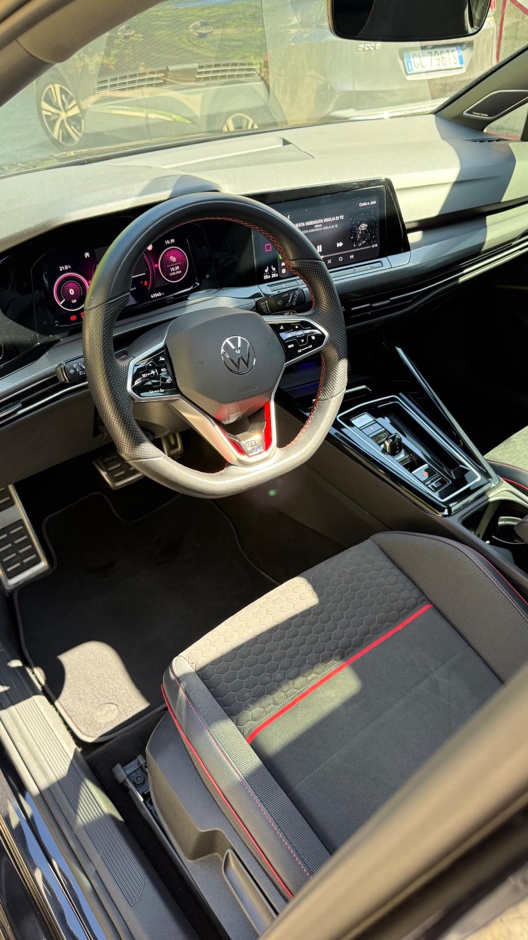 Volkswagen Golf GTI 2.0 TSI DSG CLUB SPORT 300 CAVALLI