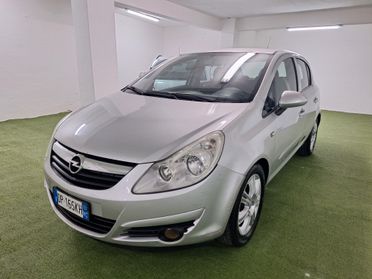 Opel Corsa 1.2 5 porte Easytronic Cosmo