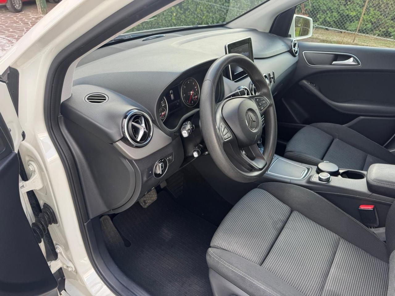 Mercedes-benz B 180 d Automatic Premium neopatentati