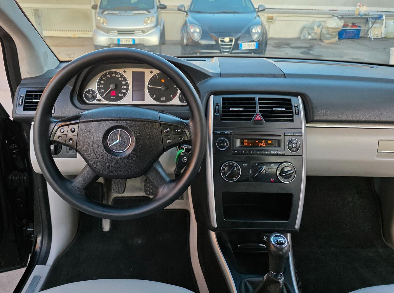 Mercedes-benz B 180 CDI